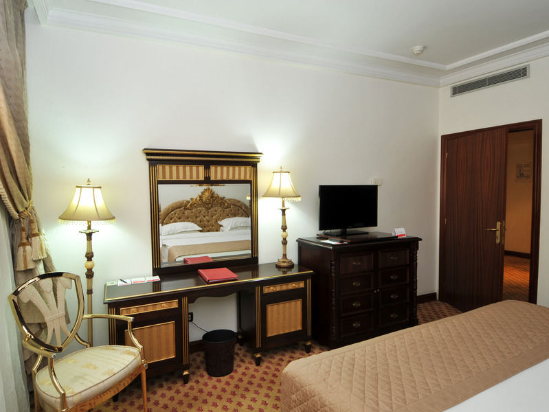 Ramada By Wyndham Fes Hotel Bagian luar foto